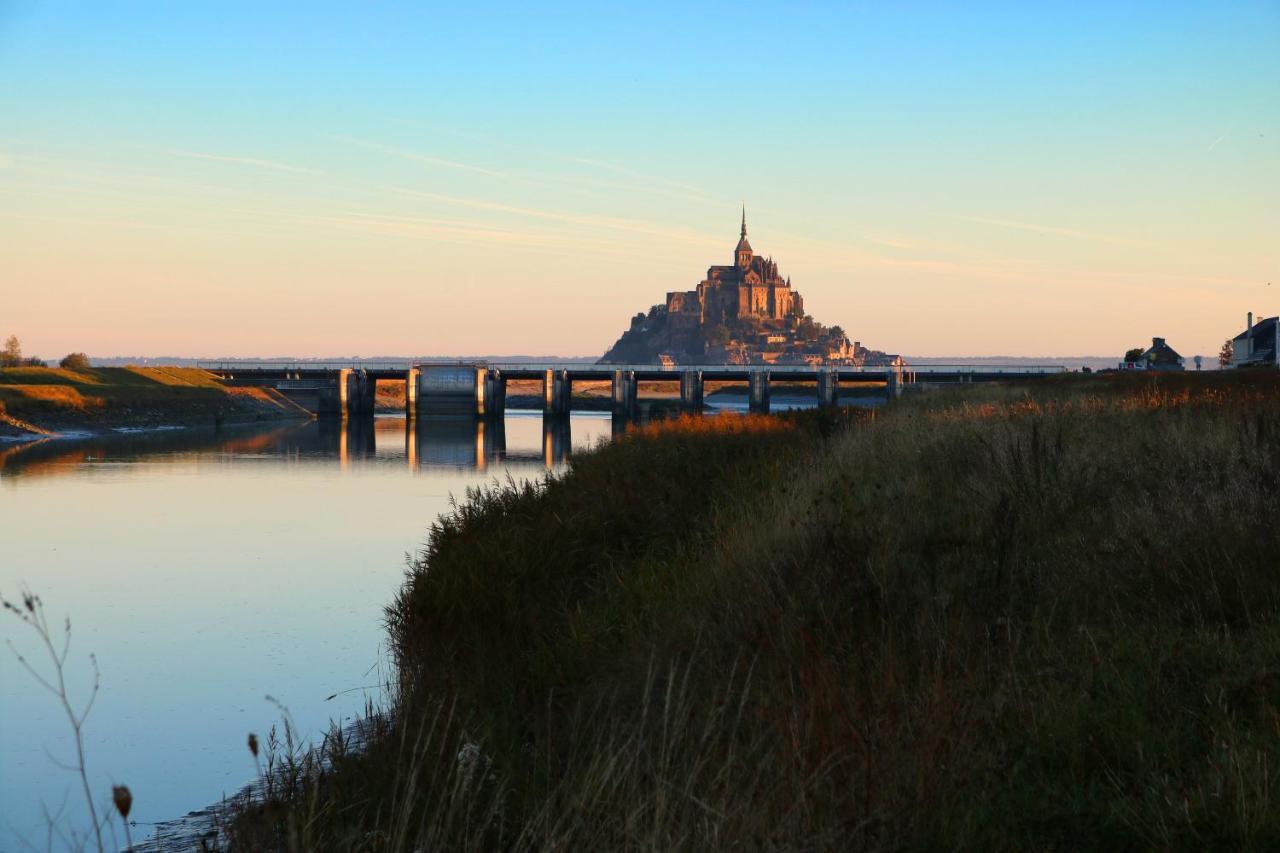 Le Mouton Blanc Hotel Mont-Saint-Michel Екстериор снимка